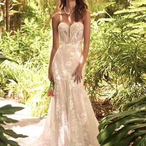 Maggie Sottero White GLITTER Floral Lace Gown “ORTENSIA” size 18